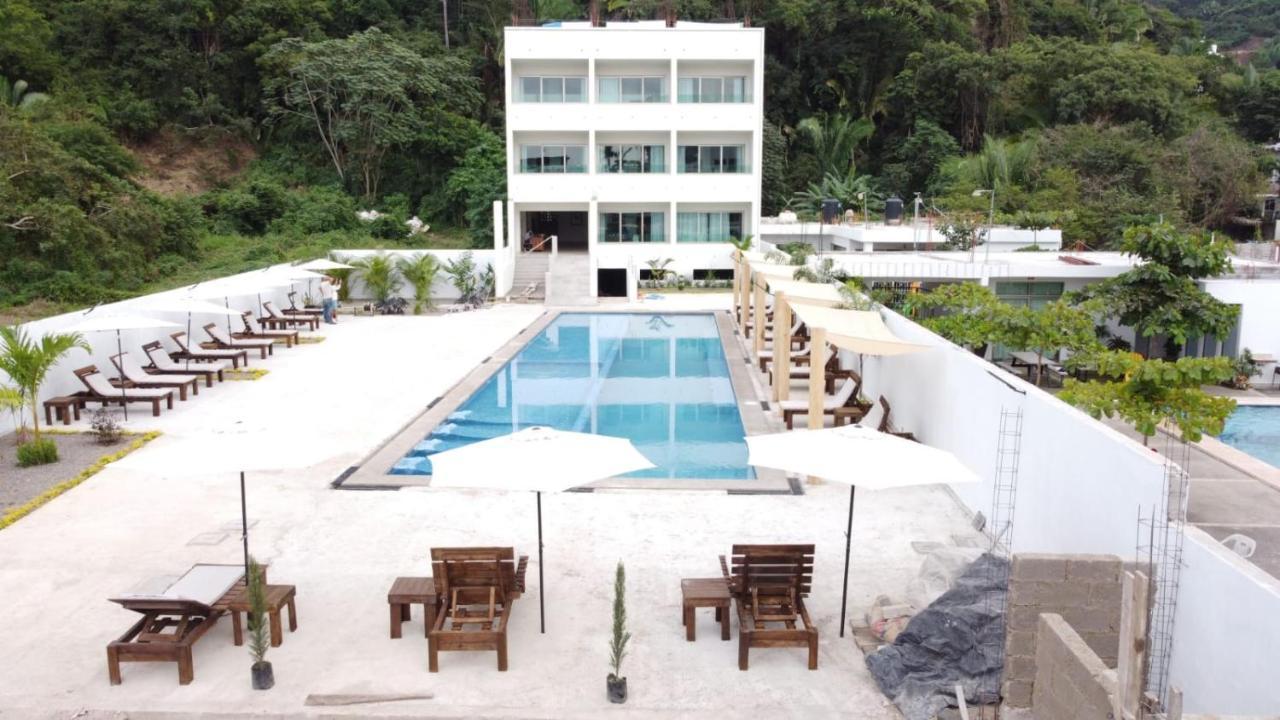 Hotel Malaki Los Ayala Esterno foto