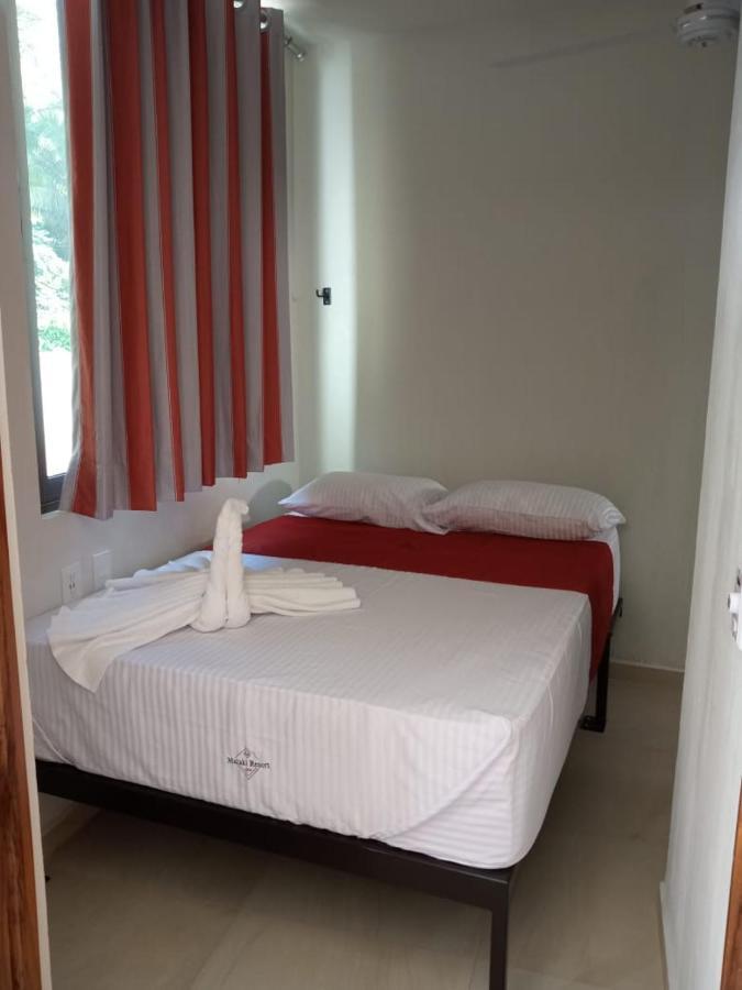 Hotel Malaki Los Ayala Esterno foto