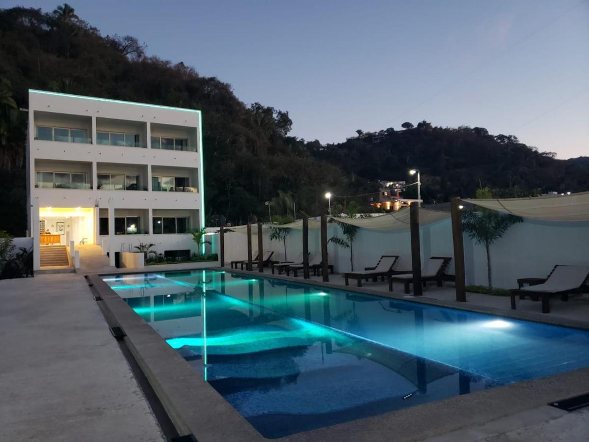 Hotel Malaki Los Ayala Esterno foto