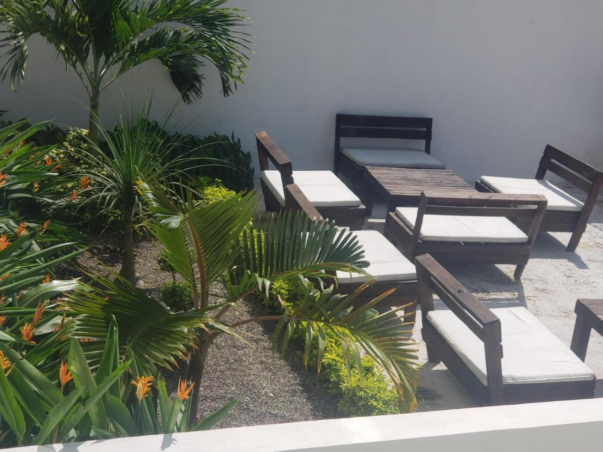 Hotel Malaki Los Ayala Esterno foto